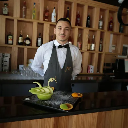 ホテル Alvin Comfort Kryemëdhej