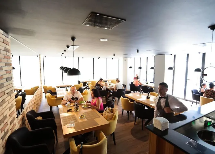 Alvin Comfort Szálloda